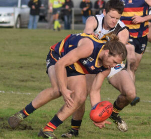 CMFNL – Tight battle at the top