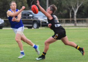 GRFL – Intriguing battle at midway point