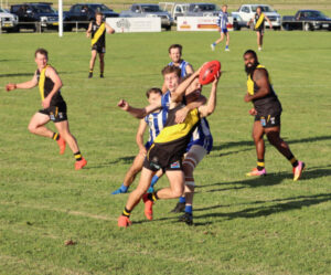 Roos jump into top three