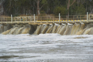 La Nina keepswater prices low