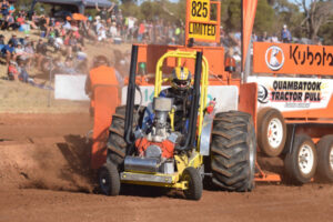 Dirt flies at tractor pull
