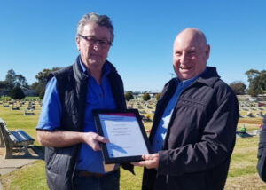 2022 in Review – August – Cemetery trust thanks outgoing volunteer for 15 years’ service