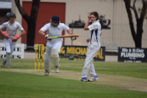 Border side leads competition