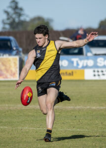 Top of the table clash to end season
