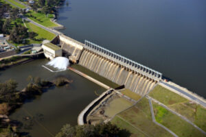 Releases a precaution against flooding