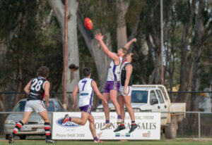 Kangas crush dispirited Saints