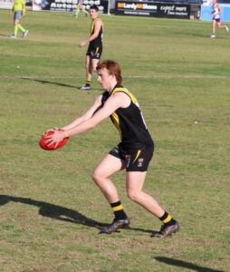 Early test for Roos, Tigers