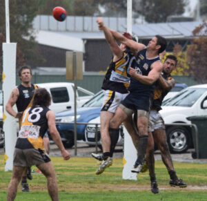 CMFNL – Blues look for win before bye