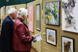 Art show draws praise