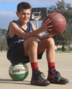 Basketballer on target