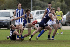 CMFNL – Blues escape with win