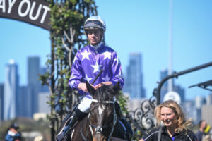 Late sprint a winner