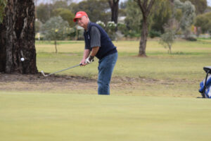 Golf roundup.