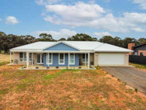 A rare opportunity in Hudson Creek Estate