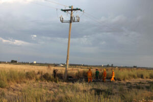 Storm cuts power