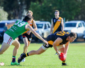 Tigers pip Bulls at post