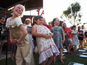 Crowds gather for carols