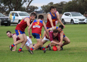 Bombers tighten top four grip