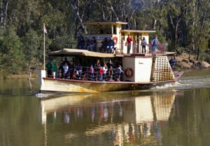 River boat for opening