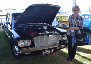 Old cars shine in autumn sun