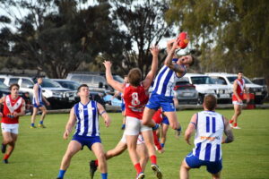 Roos cruise to grand final