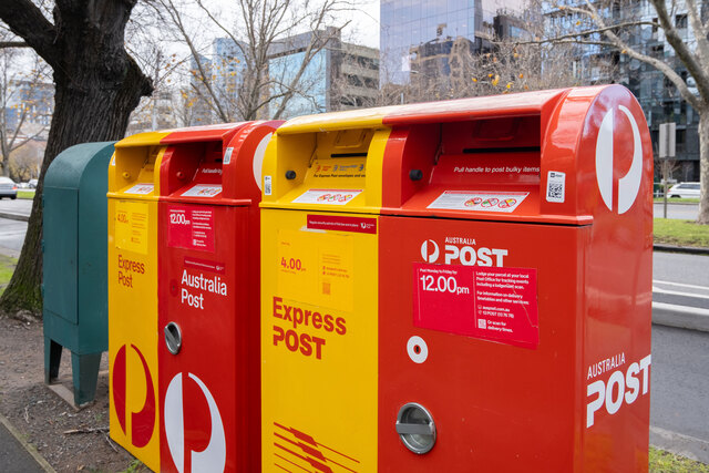 Christmas parcel scam alert