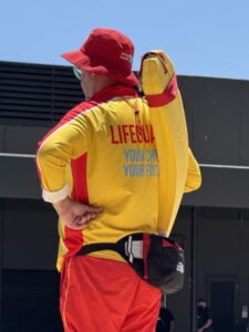 Lifesavers warn of drowning risk during heatwave