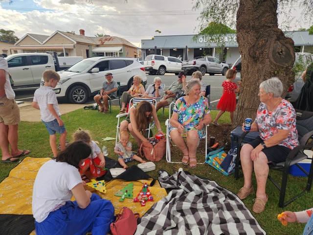 Rain fails to dampen festive spirit at Christmas under the Peppercorns