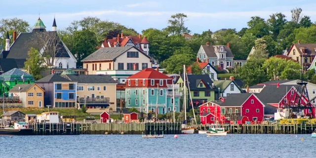 Cruise North America