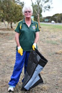 Clean up Kerang carries on