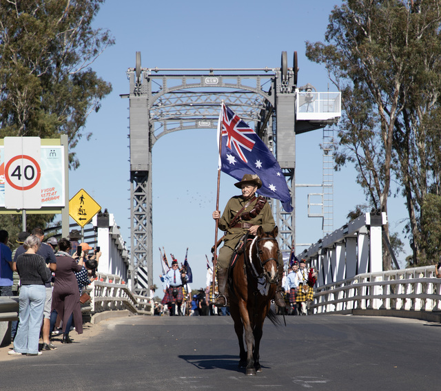 Cross-border Anzac tribute